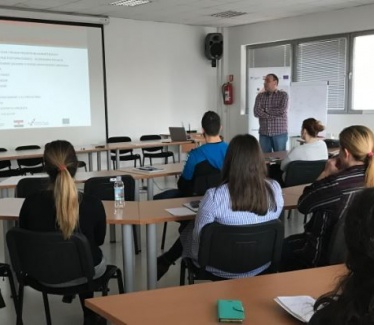 Completed professional education of a speech therapist for the application of the Reynell developmental language scale